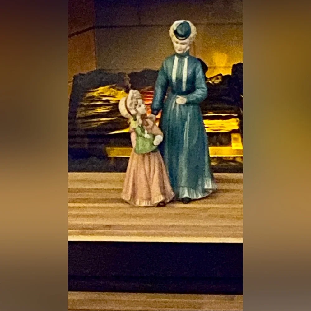 Homco Vintage Figurine of Grandmother and Child, From Olding Days We Used To Say